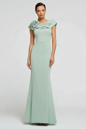 Robe longue formelle à col bateau en crêpe sirène vert menthe avec volants